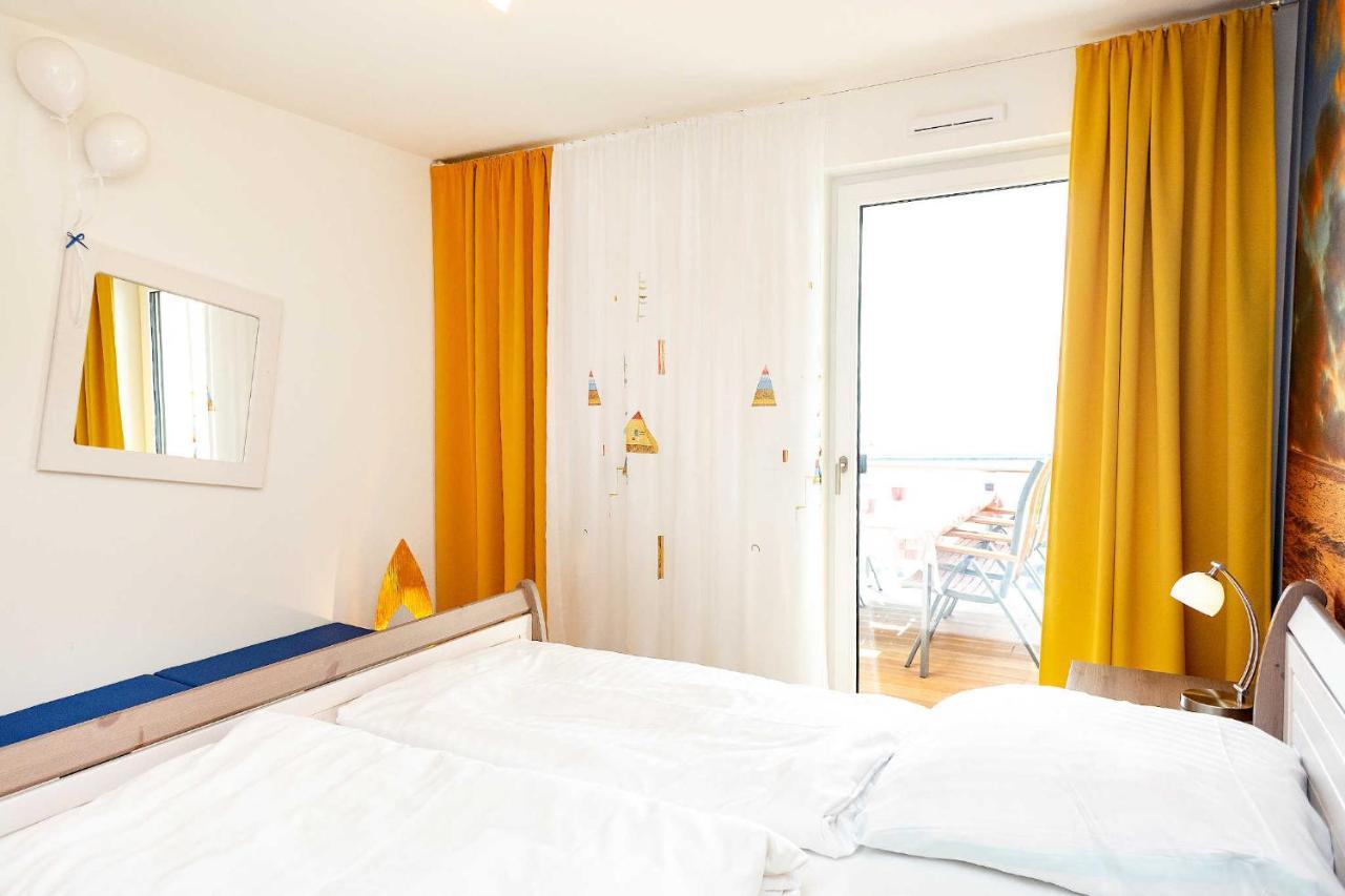 Traumfaengerloge -Hafenresidenz Apartment Waren  Exterior foto